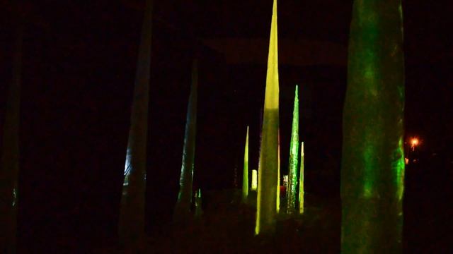 Iced : Giant Ice Spikes Projector Mapping Video смотреть онлайн