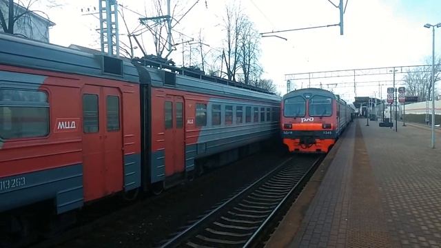 ЭД4М-0345 и ЭД4М-0264 На станции Немчиновка смотреть онлайн