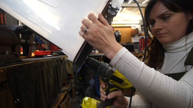 Crazy Ball Firing Alarm Clock - Snoozeballs! смотреть онлайн