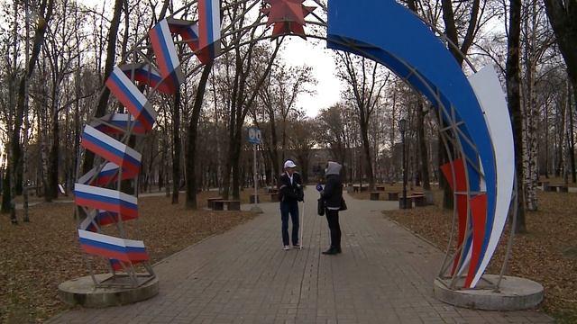 Почти слепой мужчина пешком прошел больше 5 тысяч километров и оказался в Череповце смотреть онлайн