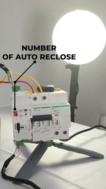 Scheider+Mt51 recloser|Electric|Smart electricity #mcb #smarthouse #rcb #smartcity#automation#short смотреть онлайн