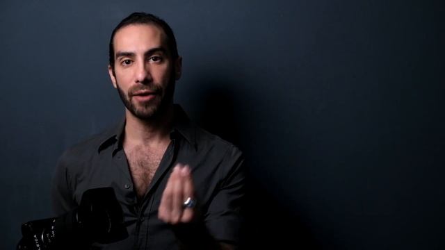 LEICA SL Questions .. is it good for wedding and sports? смотреть онлайн