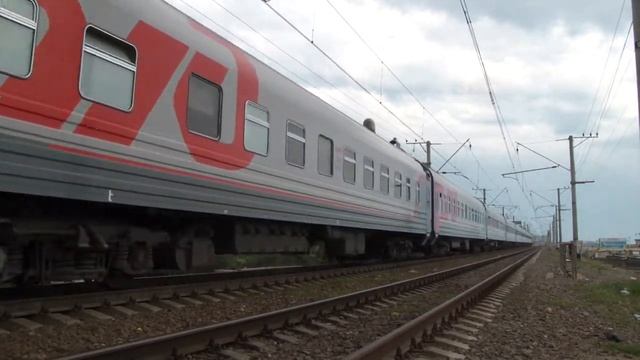 ВЛ10-1829 с поездом №102 Адлер — Москва смотреть онлайн
