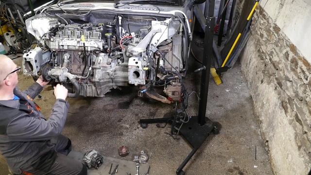 Part 8 - Refitting Clutch Slave Cylinder, Alternator, Water Pump, Inlet Manifold onto MNII R50 🚗 смотреть онлайн