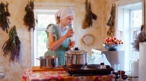 СТРОИТЕЛЬСТВО ДЕРЕВЕНСКОЙ БАНИ НА САНЯХ | НАШИ СОСЕДИ - ЭТО ЗМЕИ | ВСТРЕЧАЕМ ГОСТЕЙ МАНТАМИ | ЯБЛОКИ