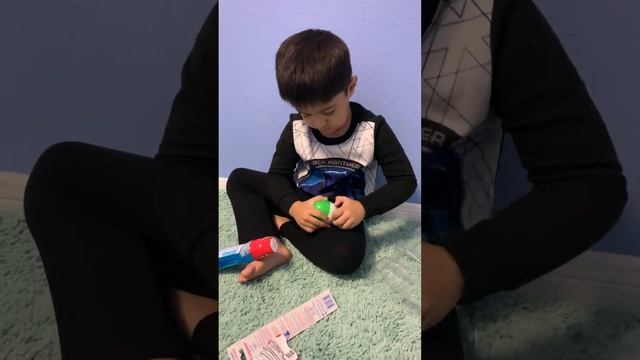 Ryan’s World Colgate Gift Pack Review смотреть онлайн