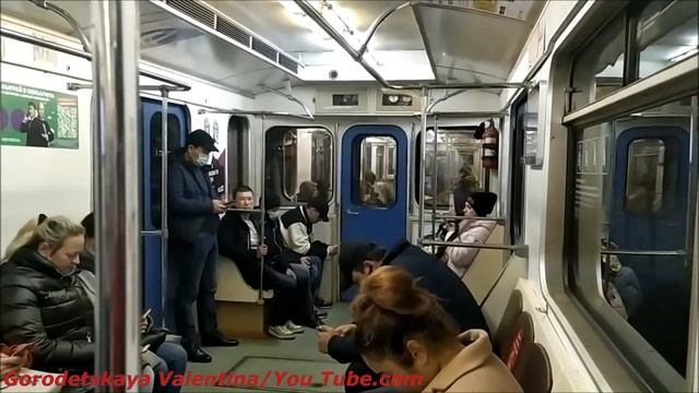 Поездка на Номерном по Сокольнической линии от Коммунарки до Библиотеки им Ленина смотреть онлайн