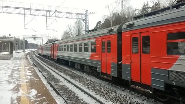 ЭД4М-0159 На станции Челюскинская смотреть онлайн