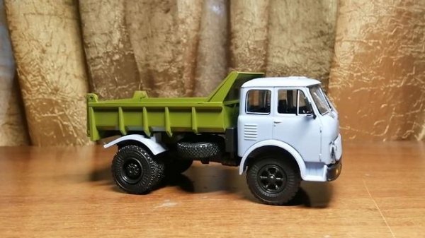 МАЗ-503Б | РЯДОВОЙ СТРОЙБАТА | ЛЕГЕНДАРНЫЕ ГРУЗОВИКИ СССР ОТ MODIMIO COLLECTIONS | ВЫПУСК №18