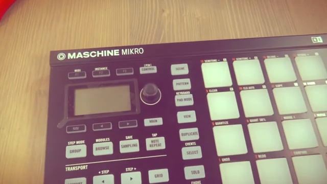 DJ Unboxing #4 | Native Instruments Maschine Mikro MK2