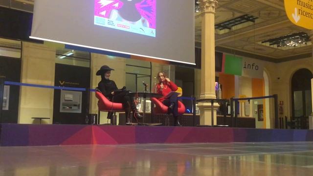 Patrizia Valduga presenta i Cantos di Ezra Pound смотреть онлайн