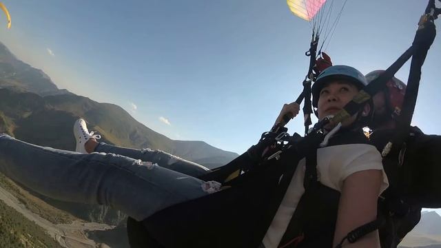 046337 3p gudauri paragliding полет гудаури skyatlantida com بالمظلات، جورجيا بالمظلات gudauripara смотреть онлайн