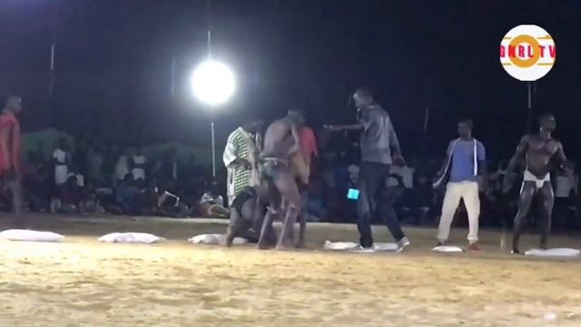 Combat Mone Fimela Vs Alliance Nawdourou lamb Kaolack 11 Novembre 2023 смотреть онлайн