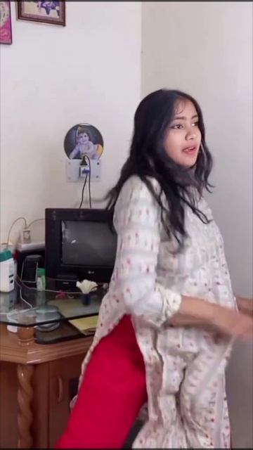 Young Hot Romantic Girl смотреть онлайн