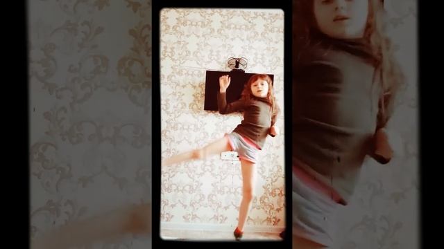 физ нагрузки и название песни. смотреть онлайн