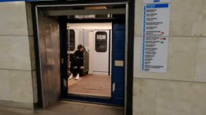 Online Приехали на станцию метро "Звёздная"/ 27.12 2021