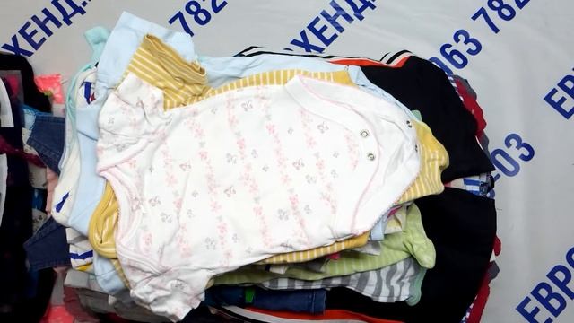 Мешок № 027512 . Детский микс Крем Австрия арт 3034 вес 30,8 кг. Кол-во 372 шт смотреть онлайн