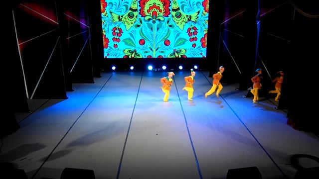 Эстрадно-цирковое представление «Счастливые мгновения» смотреть онлайн