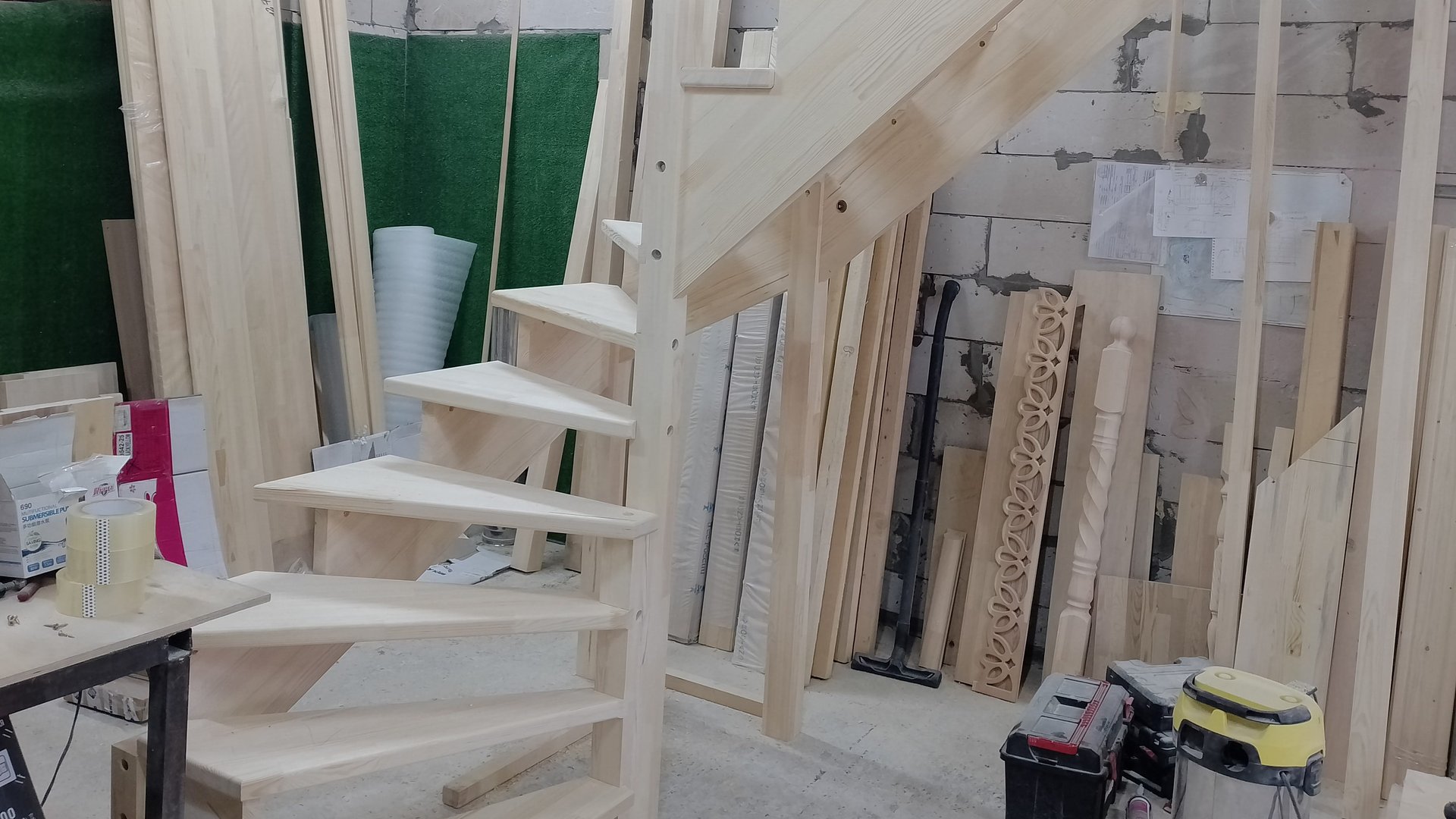 Деревянная лестница на заказ смотреть онлайн