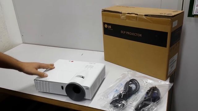 Projetor LG BE320-SD смотреть онлайн