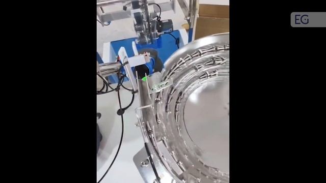 Счётно-фасовочная машина для упаковки метизов TY-320-2P смотреть онлайн