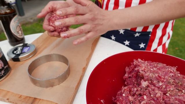 Tomato-Jam BURGER PARTY- BBQ Grill Rezept Video - Die Grillshow 348 смотреть онлайн