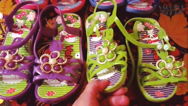 Обзор: резиновые босоножки для девочек с рынка Садовод | Маша Копытина [sadovodopt] смотреть онлайн
