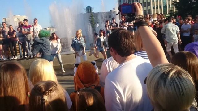 No_Name Cover Group смотреть онлайн
