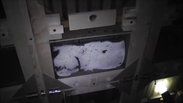 Кассетный пчелопавильон Берендей. Осмотр зимующих августовских отводков смотреть онлайн