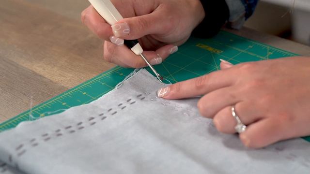 How to Make Fringed Cloth Napkins and Napkin Rings | Shabby Fabrics At Home смотреть онлайн