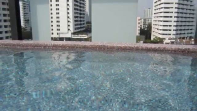 Hiptique Bangkok Hotel смотреть онлайн