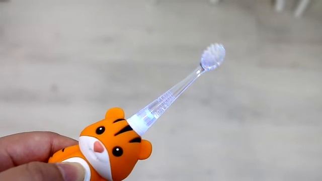 BRUSH BABY充電式聲波電動牙刷ＷildOnes系列 смотреть онлайн