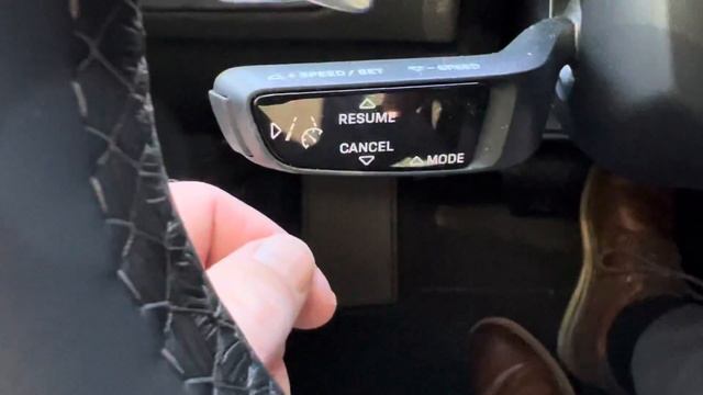 Porsche Cayenne Cruise Control - How to Use It смотреть онлайн