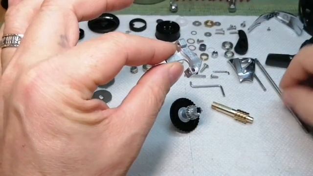 Обзор ТО катушки 17Shimano Sahara 4000 смотреть онлайн