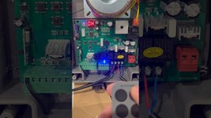 Привод для распашных ворот MERSIII K-700. Настройка. Программирование пультов.