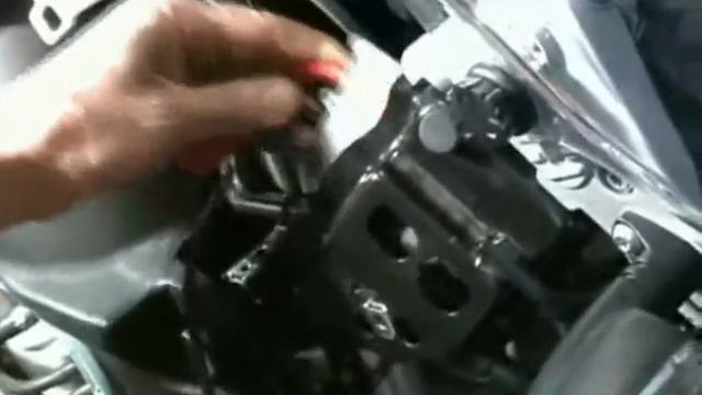 Installazione lampada Xeno su BMW GS1200 Pt. 2 смотреть онлайн