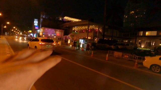 First Impressions Of Karon Beach Phuket, 🏖️ Thailand 🇹🇭 4K 2024 | Vlog #374 смотреть онлайн