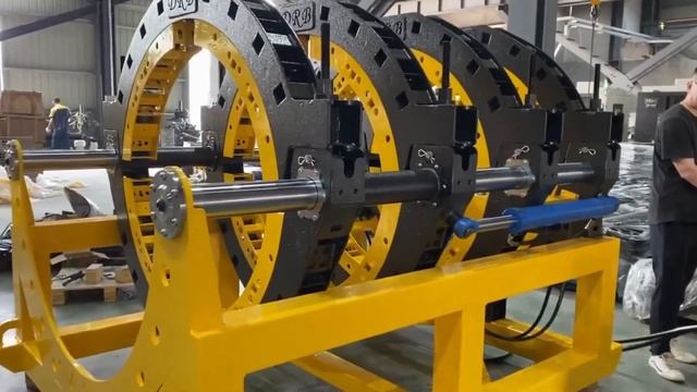 1400 mm HDPE Welding Machine | M&E Technologies PVT LTD. смотреть онлайн