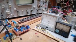 Больше - меньше.