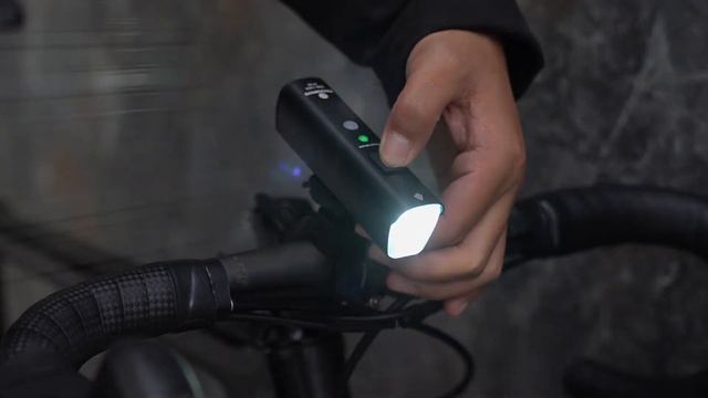 オートモード搭載の自転車用ヘッドライト 最大輝度1000lm！ V9M-1000 ROCKBROS ロックブロス смотреть онлайн