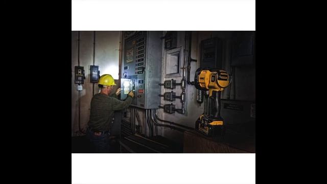 DEWALT DCL043 20V MAX Jobsite LED Spotlight смотреть онлайн