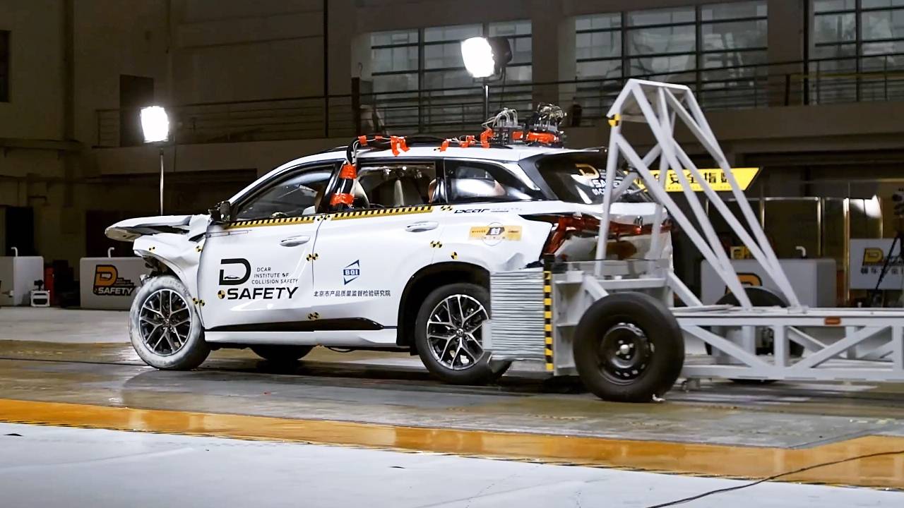 Краш-тест нового Changan CS75 Plus 2024 от DCAR IOCS на CarMaps.Ru смотреть онлайн