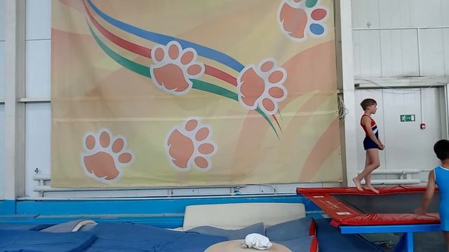 два угла #гимнастика смотреть онлайн