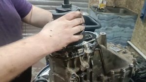 Как снять пятую передачу Фольксваген Транспортер Т4, T5, T6.