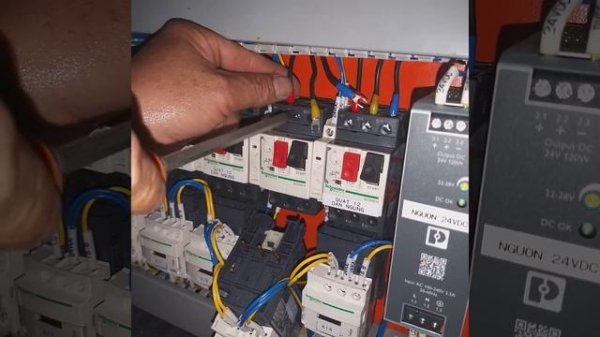 How to change motor circuit breaker GV2ME schneider