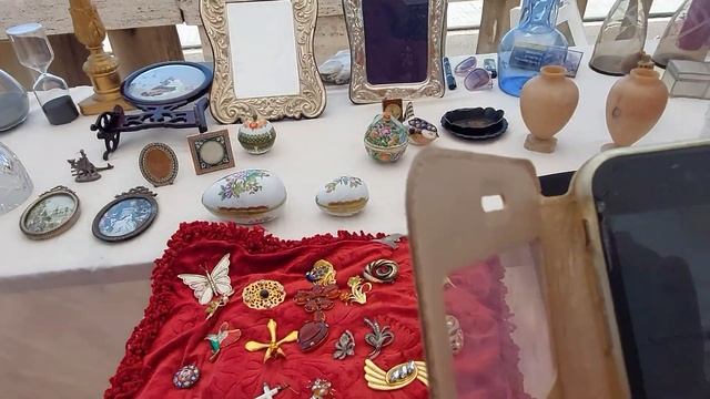 Сан Ремо итальянский рынок антиквариата очень жарко и мало продавцов #винтаж #барахолка # смотреть онлайн