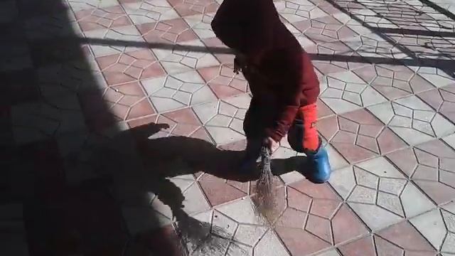 Eve Elçi Gelende biz xanimlar)))) смотреть онлайн