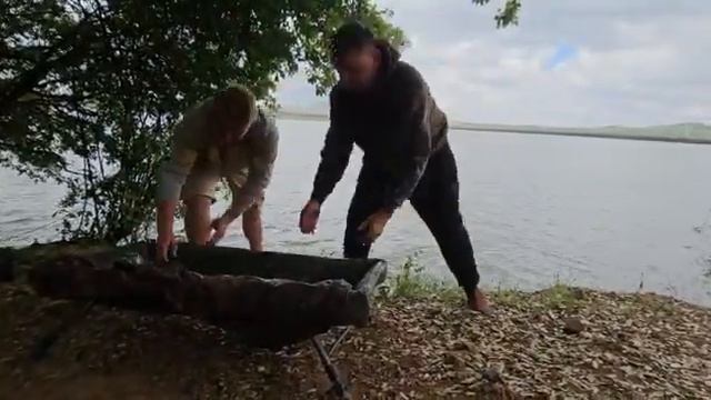 Впоймал- отпусти. Озеро Бэнталь. Израиль. p.s.- в мешке остался толстолоб... смотреть онлайн