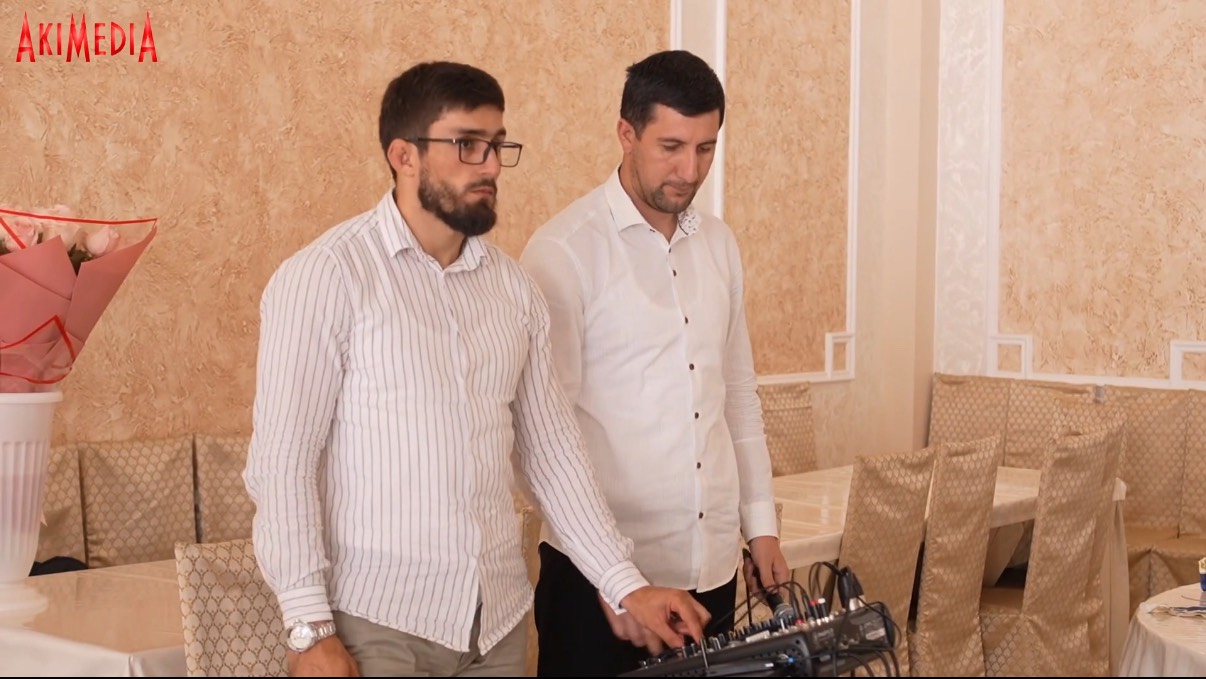 Я Бичасул Авараг