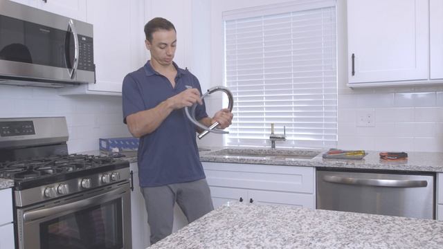 How to Install the Minta® Kitchen Faucet смотреть онлайн